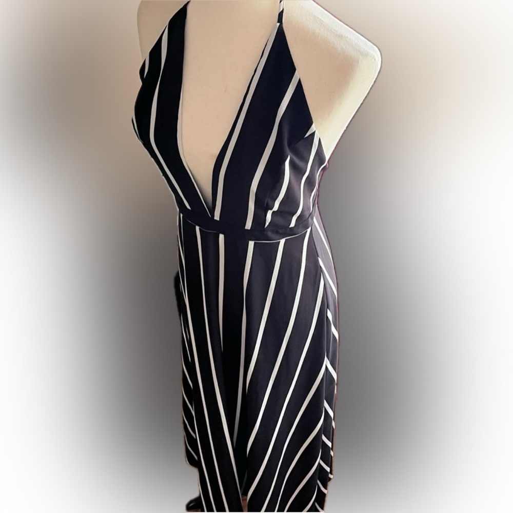 Romeo and Juliet Couture Black and White Stripe Halter Maxi Dress size M.